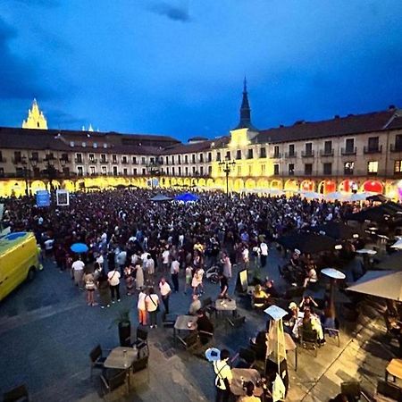 Arquitecto De La Vida- Plaza Mayor León Zewnętrze zdjęcie