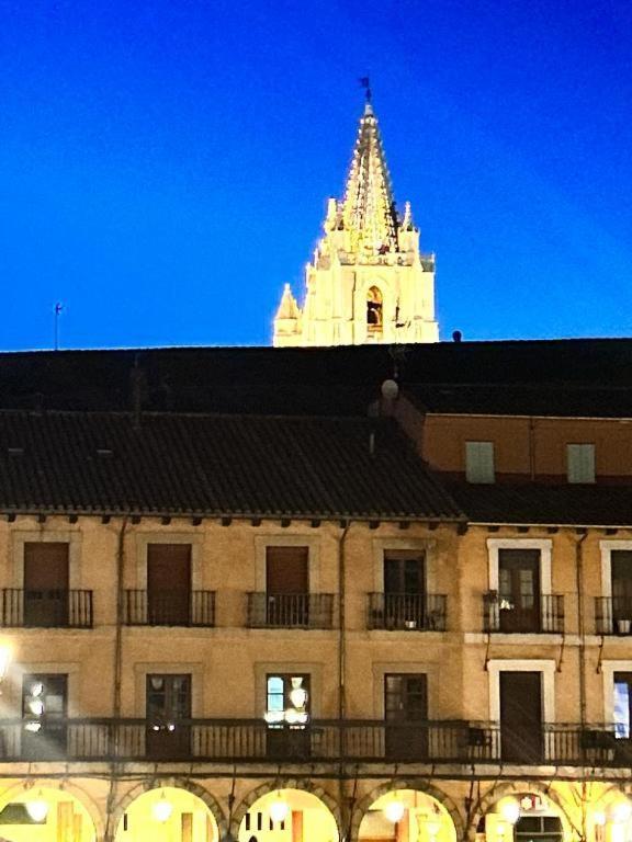 Arquitecto De La Vida- Plaza Mayor León Zewnętrze zdjęcie